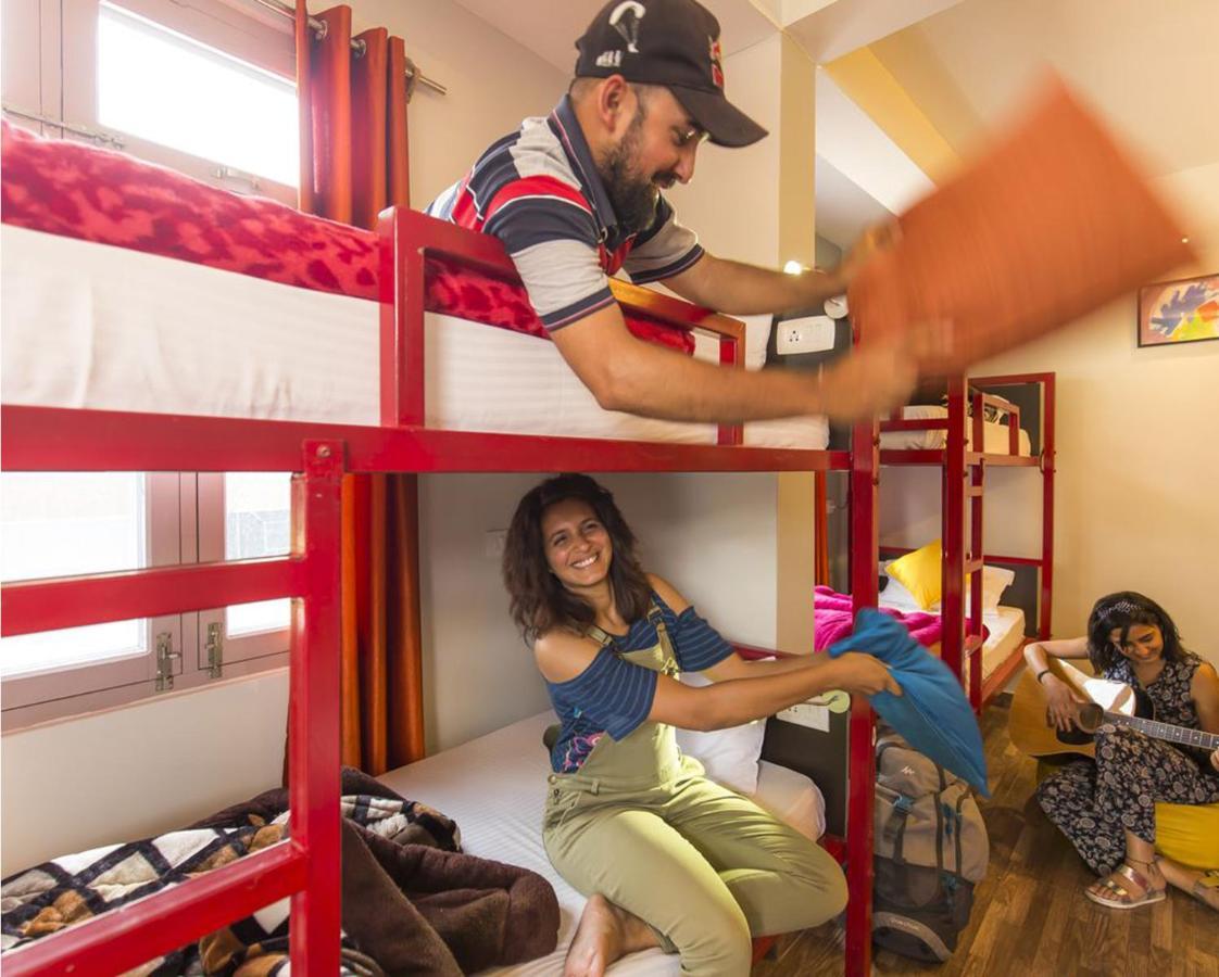 The Trippy Tribe Hostel Bir  Bagian luar foto