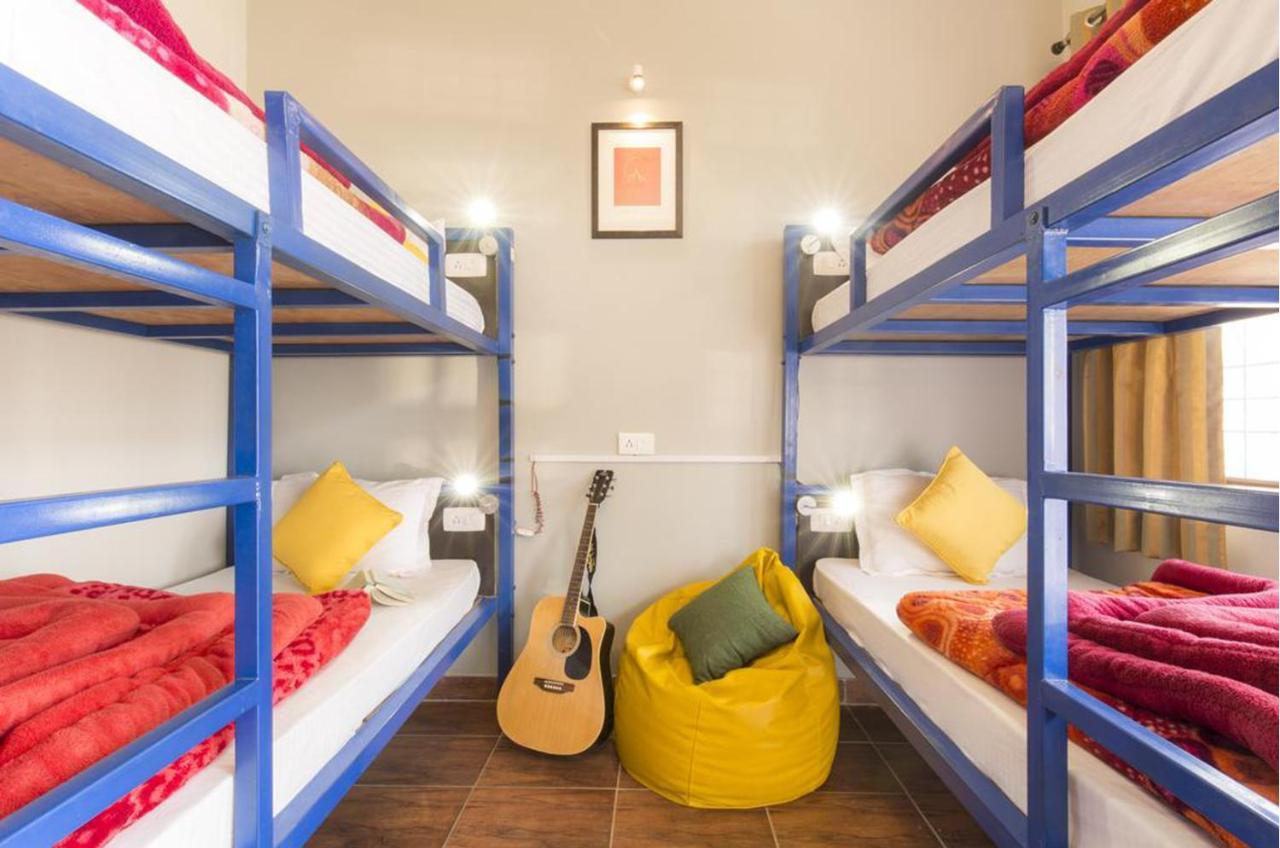 The Trippy Tribe Hostel Bir  Bagian luar foto