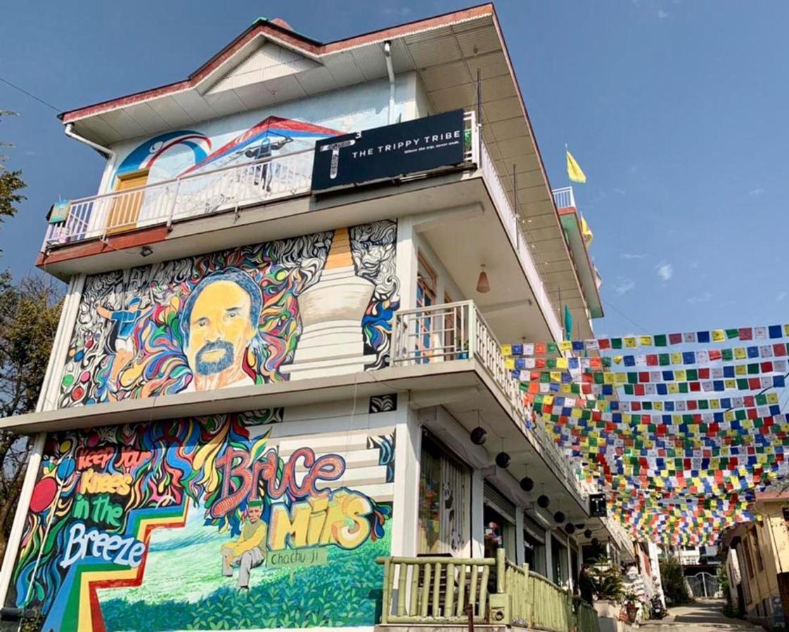 The Trippy Tribe Hostel Bir  Bagian luar foto