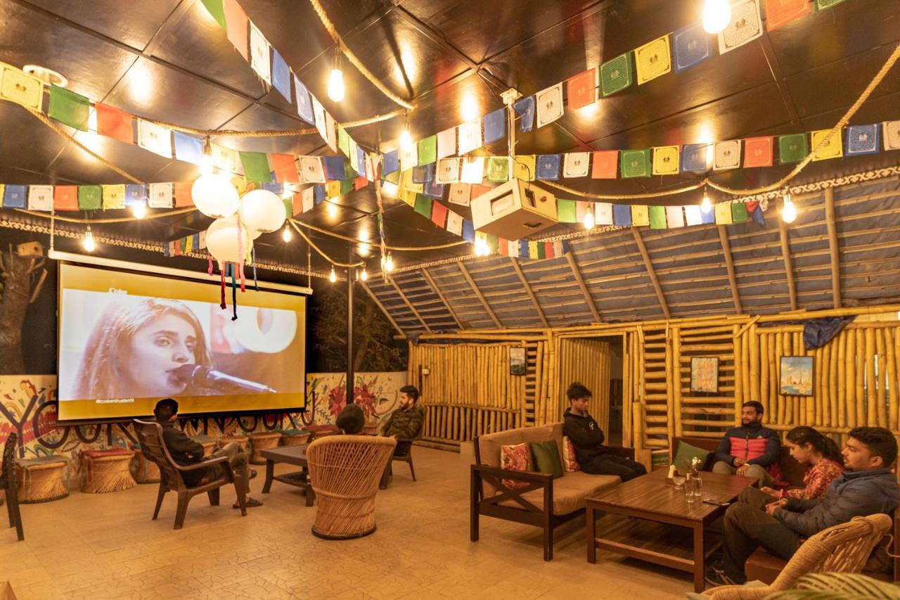 The Trippy Tribe Hostel Bir  Bagian luar foto