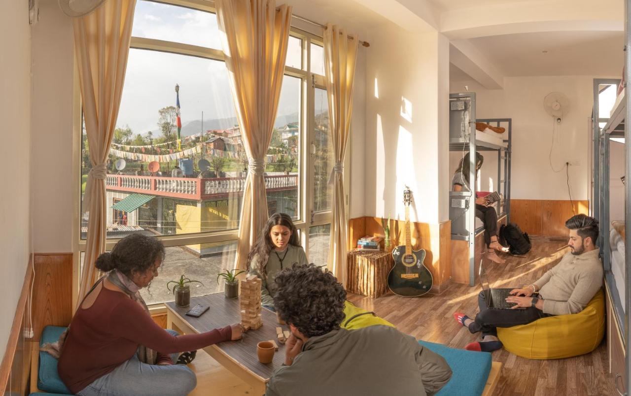The Trippy Tribe Hostel Bir  Bagian luar foto
