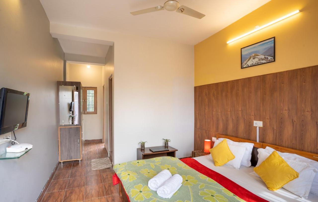 The Trippy Tribe Hostel Bir  Bagian luar foto