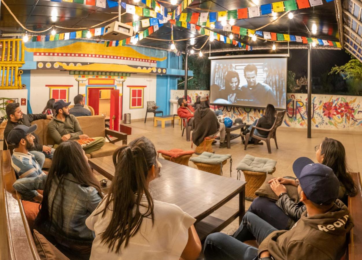 The Trippy Tribe Hostel Bir  Bagian luar foto