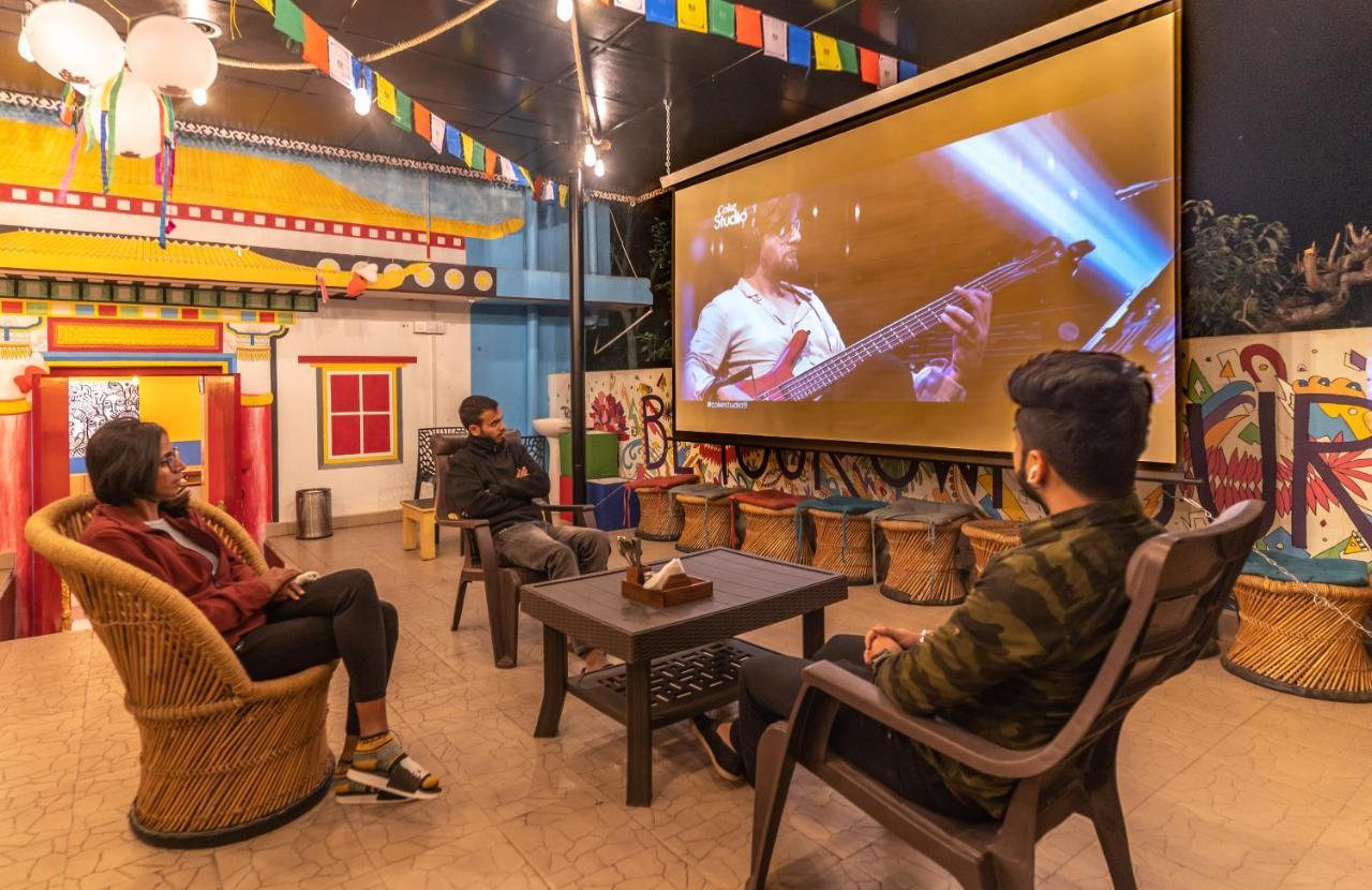 The Trippy Tribe Hostel Bir  Bagian luar foto